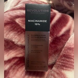 Revolution Niacinamide 15% Blemish & Pore Refining Serum